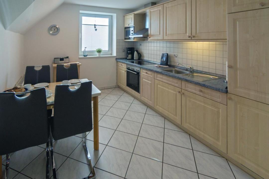 ´Ferienwohnung Nörddiek - Strandnähe - Meerblick Norddeich  Exterior foto